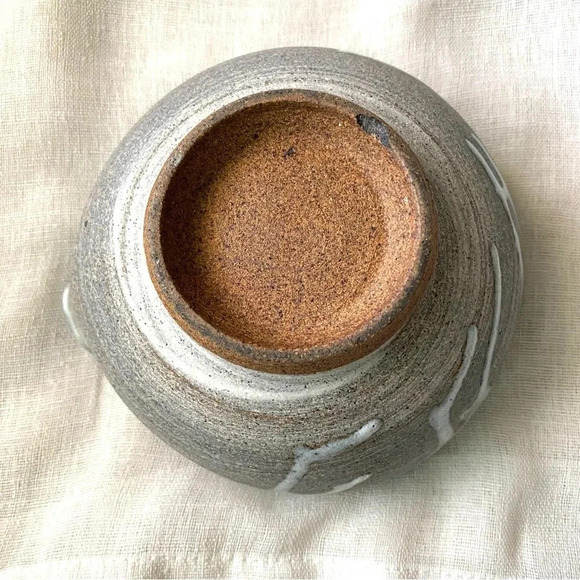 Vintage Glazed Stoneware Mixing Bowl - Picture 6 of 16